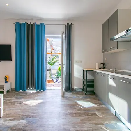 Toma Apartment